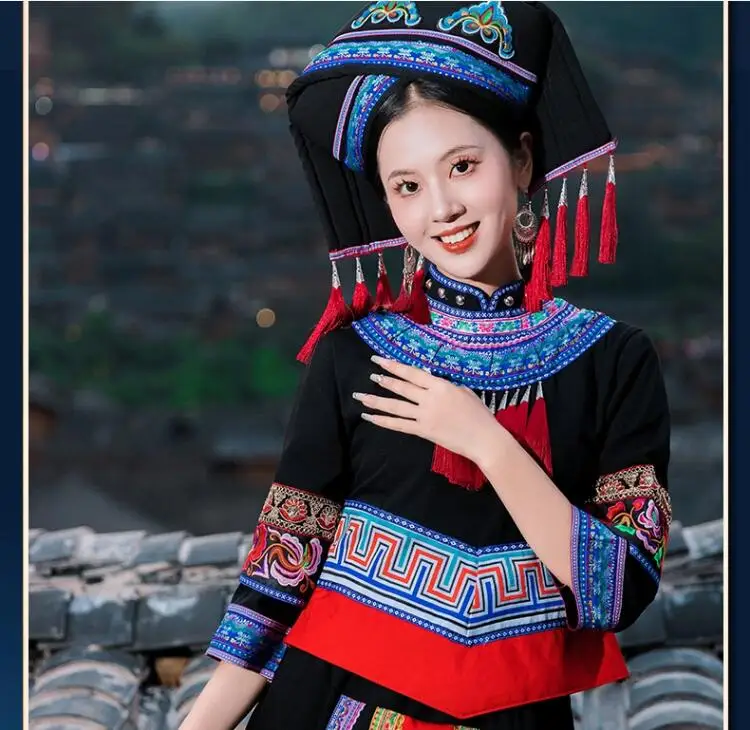 Zhuang New Ethnic Minority Yunnan Dance Clothing