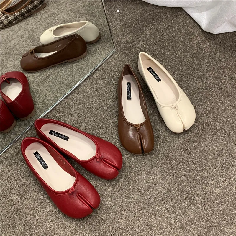 Woman Microfiber Leather Comfy Flats Split Toe Slippers Soft Bottom Loafers Women Solid Color Tabi Shoes Ladies Moccasins 35-40