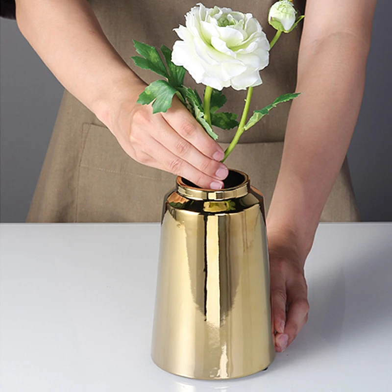 Nordic Golden Simplicity Ceramic Vases, Creative Home Dining Table Living Room Bedroom Dry Flower Decorations, Floral Organ, 1Pc