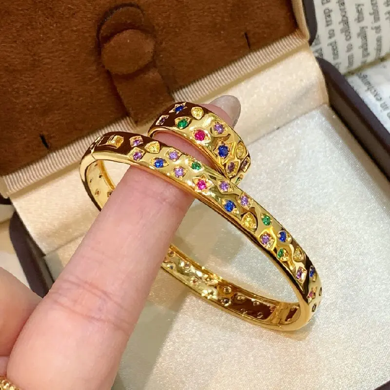 

ARIGAYA комплект ювелирных изделий из стерлингового серебра 925 пробы, гладкий браслет с красочными бриллиантами, золотой изысканный модный браслет с радужным дофамином и кольца