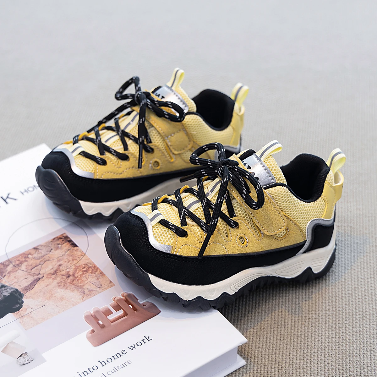 Unisex Boys Girls Platform Trainers 2026 New Autumn Toddler Barefoot Casual Shoes Soft Sole Breathable Versatile School Footwear