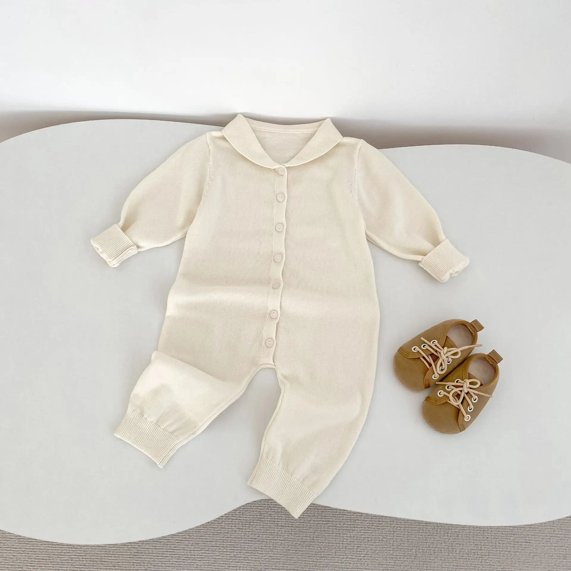 

2025 Fall Baby Overalls Notched Collar Single Row Buttons Long Sleeve Unisex Jumpsuit 0-24 Months