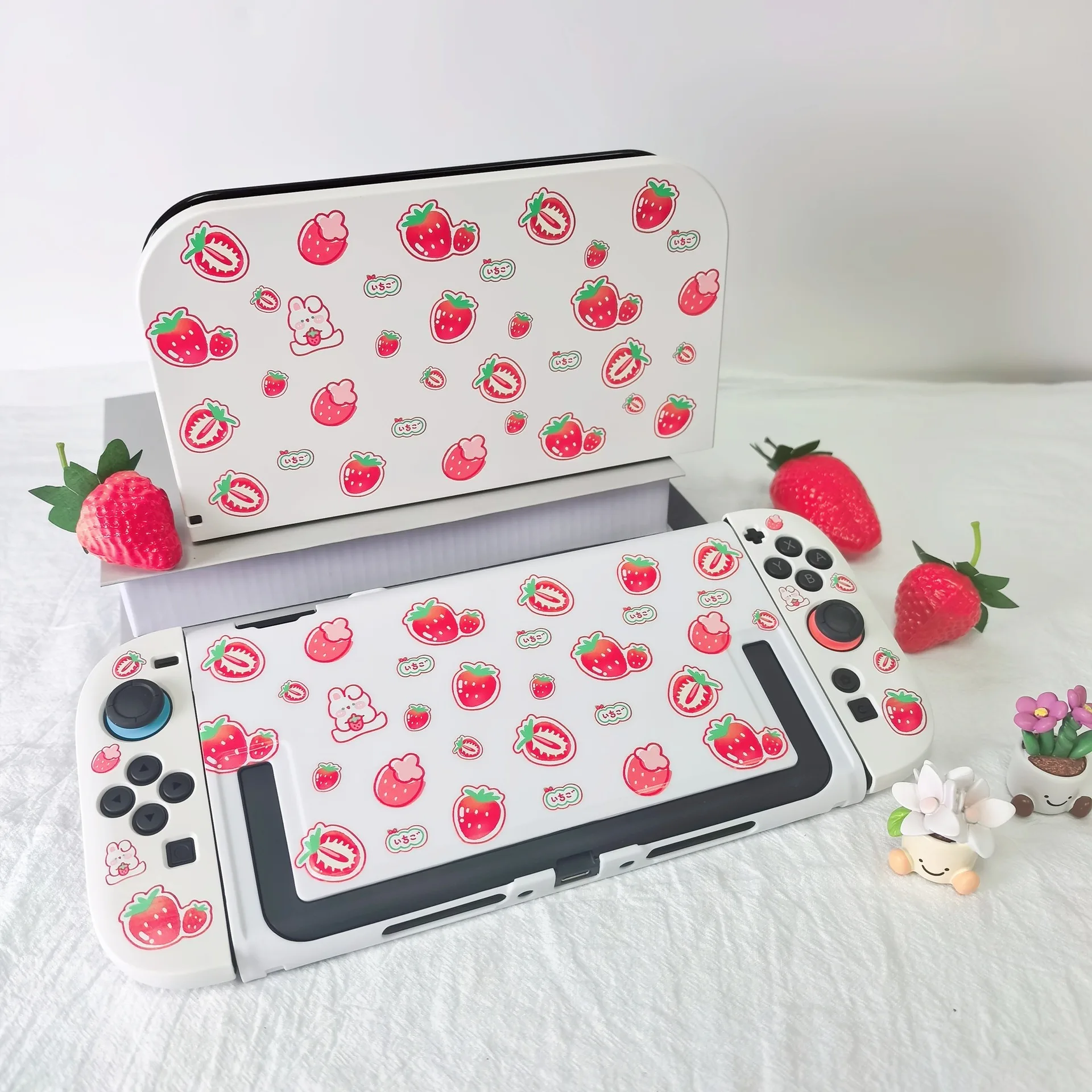 

Чехол Ins Style с клубничным узором для Nintendo Switch 2, консолей и контроллеров Joy-Con, док-станции, в комплекте бесплатные накладки на джойстики