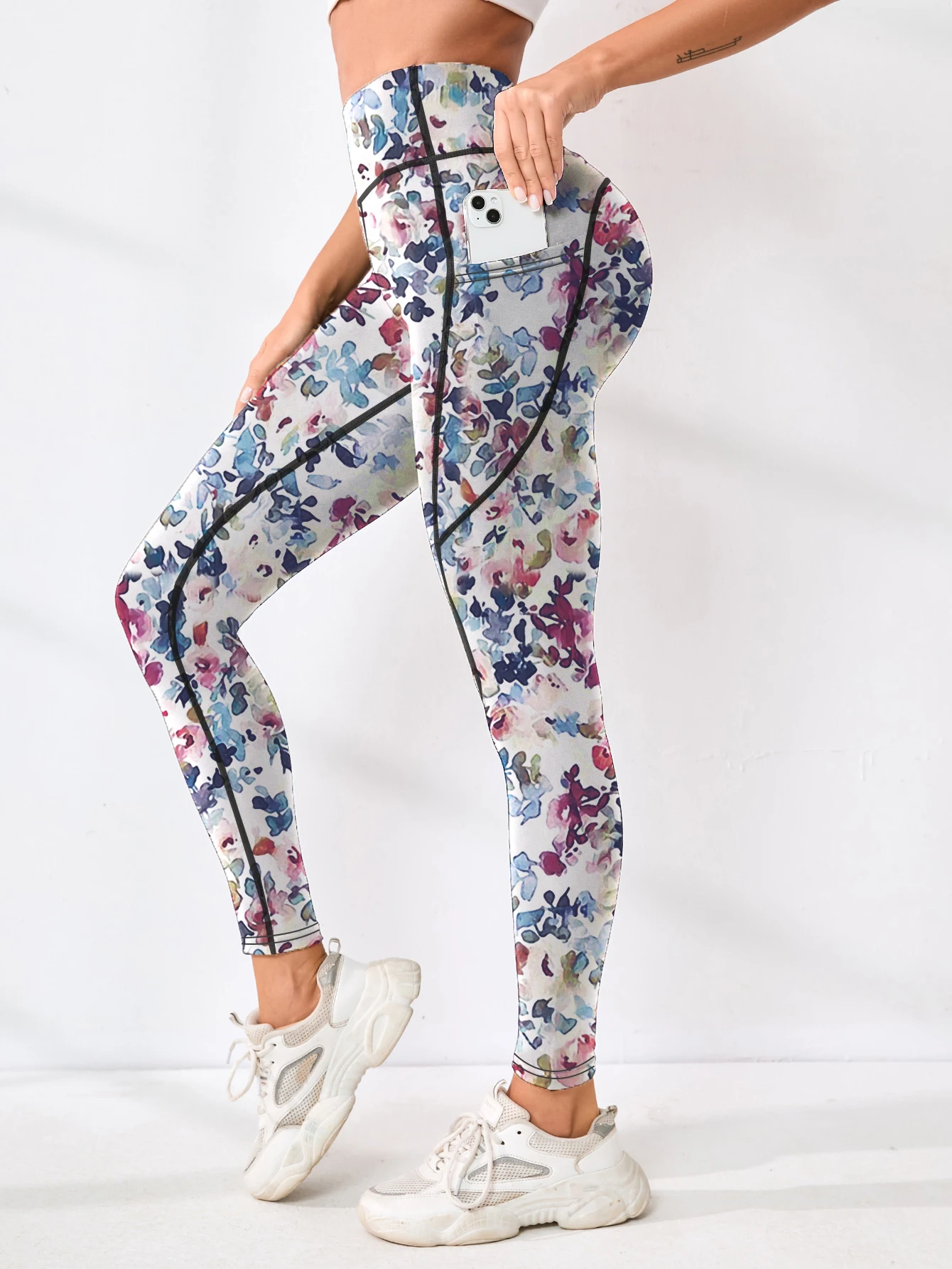 Printed women's high waistband pocket fitness pants paired with tight abdominal yoga pants, suitable for running, hiking, and sp