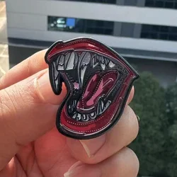 Enamel Fierce Wolf Mouth Brooch Funny Wolf Teeth Vampire Festival Party Badge Accessories