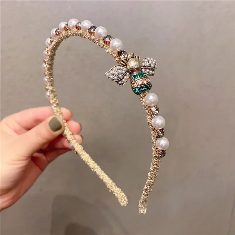 Cute Bee Headband Hair Hoop Pearl Designer Hairbands for Women Girls Crystal Rhinestone Head Band Casual Bridal Hair Accessories