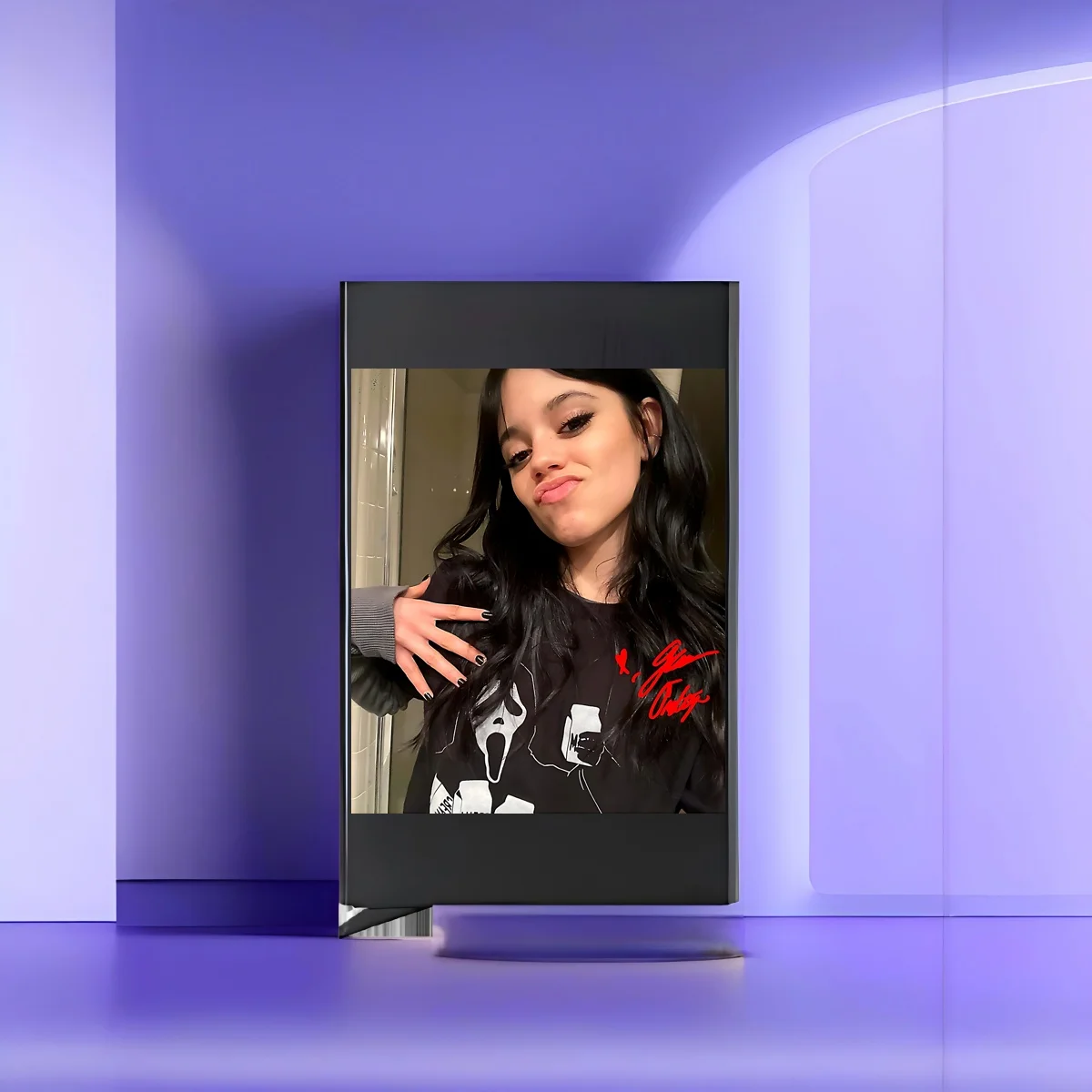 

Jenna Marie Ortega 2026 New Style Fashion Printed Card Case Various Color Options Easy to Use Compact for Daily Needs
