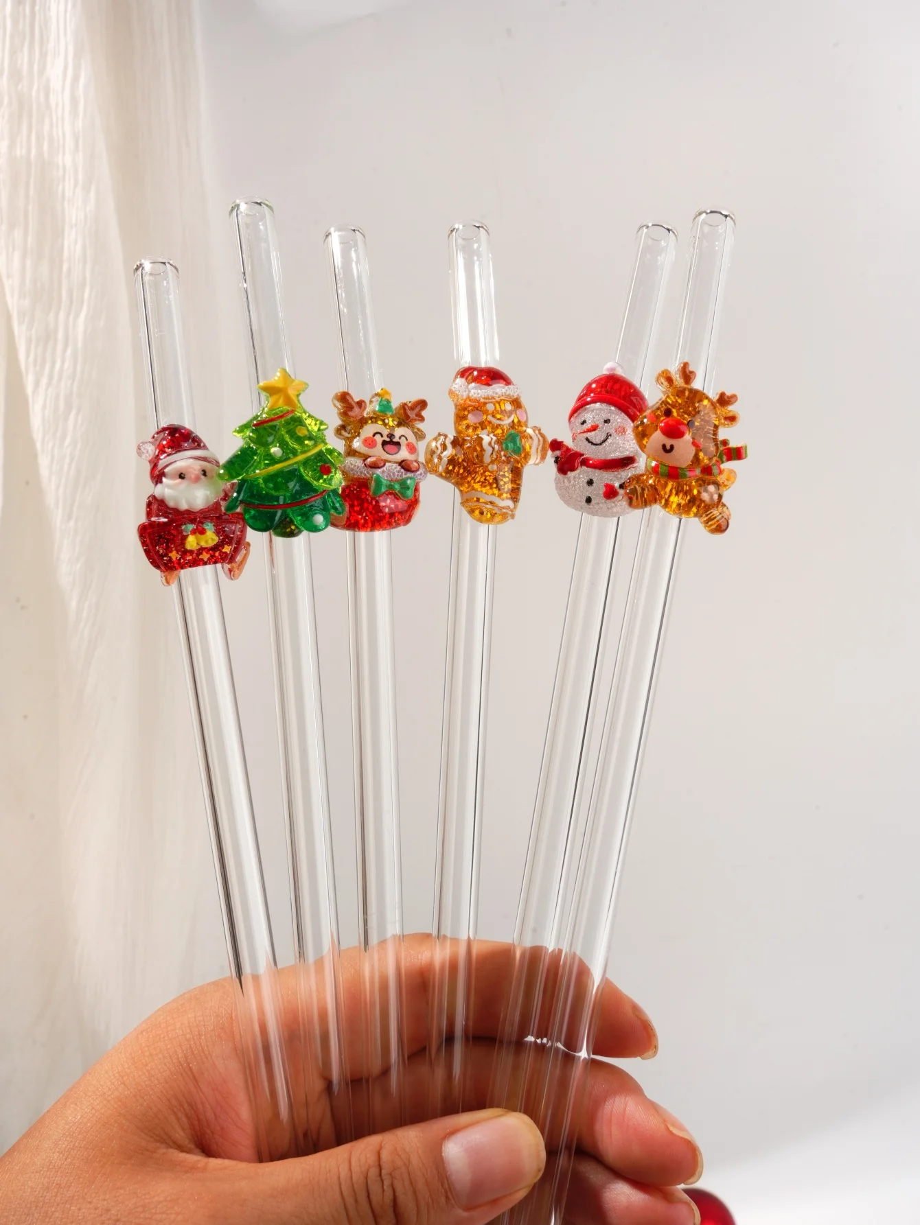 6PCS Reusable Clear Bent Glass Straw Decorated with Glitter Christmas Ornaments, Santa Reindeer Snowman Figure Straw for All Hot
