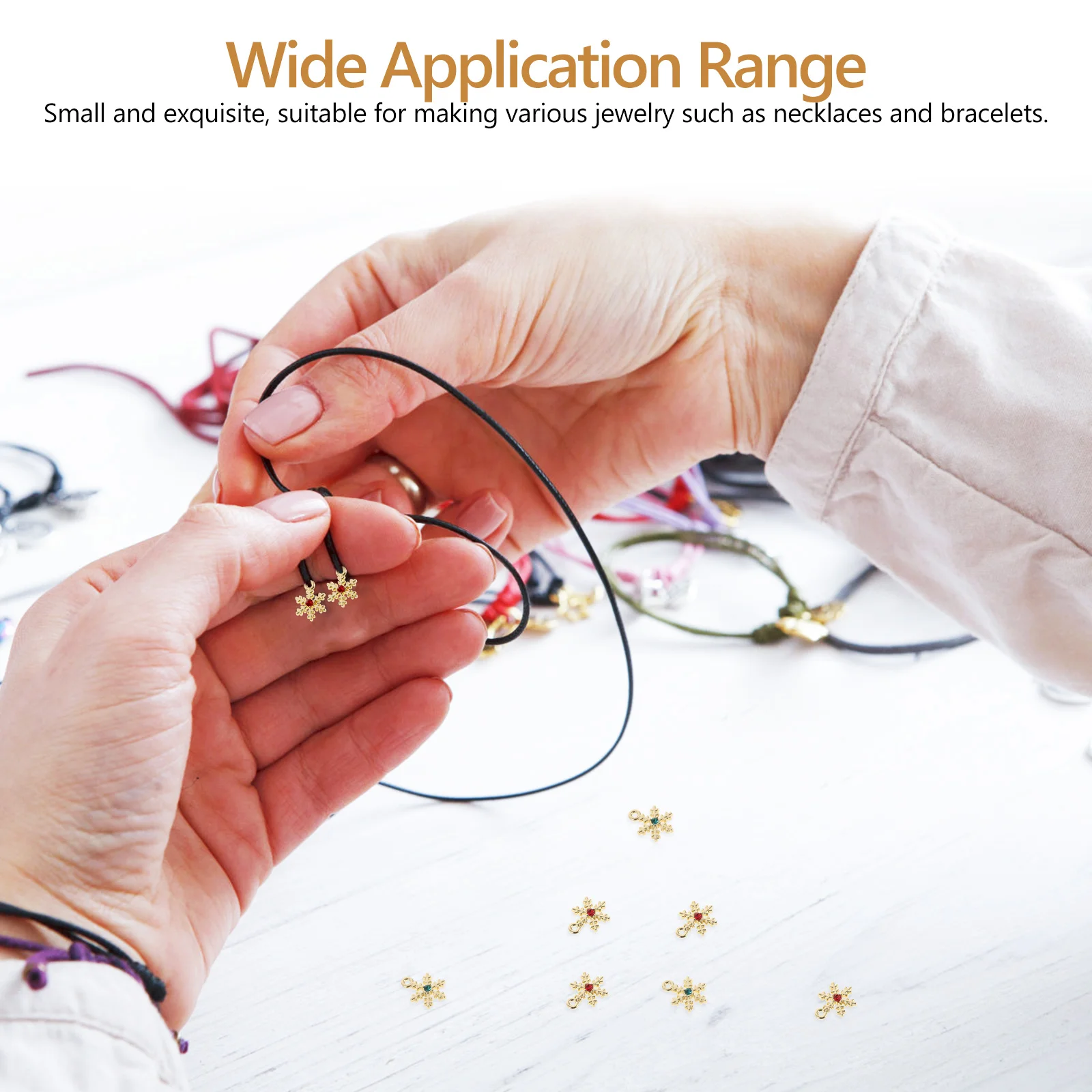 

10pcs Snowflake Pendant Alloy Crystal DIY Accessories Mini Green Red Gold Charms Craft Decor Jewelry Making Projects