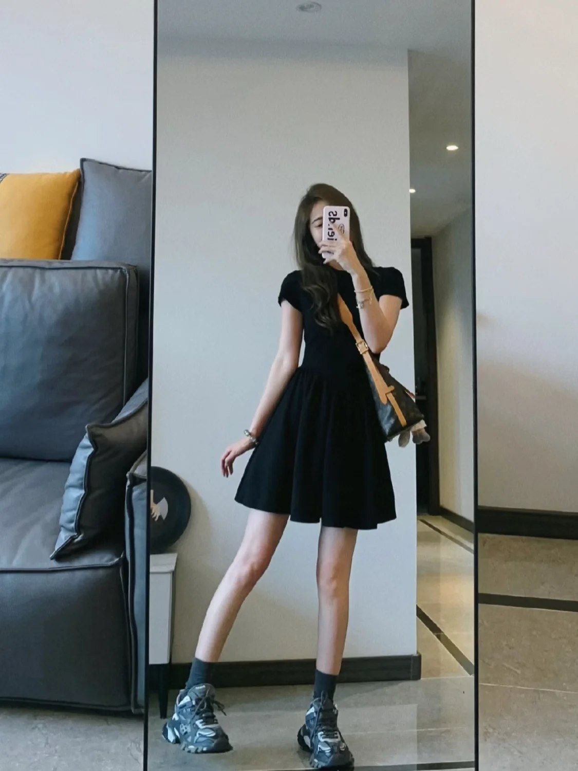 Petite Black Dress High-End Knit Spring Summer Cinched Waist A-Line Slimming O-Neck Short Sleeve Mini Stylish for Junior Ladies
