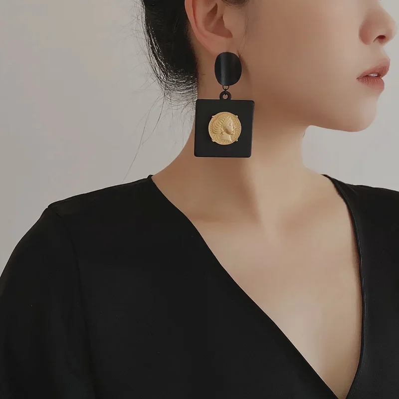 

Black Square Embossed Earrings Exaggerated Nightclub Punk Earrings 2023 Trending Wedding Aesthetic Jewelry