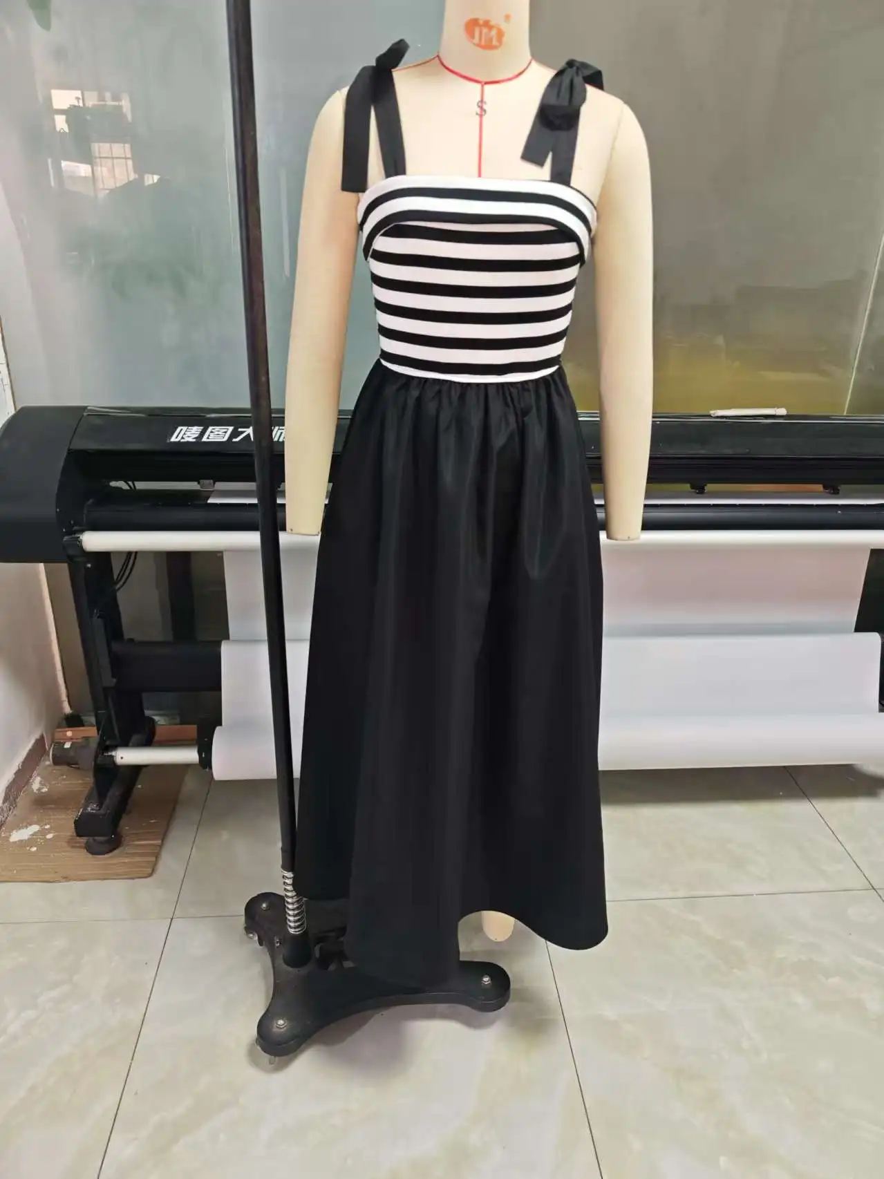 

Women Summer Sleeveless Dress Casual Striped Patchwork Tie up Strap A-Line Party Dress for Beach Club Streetwear