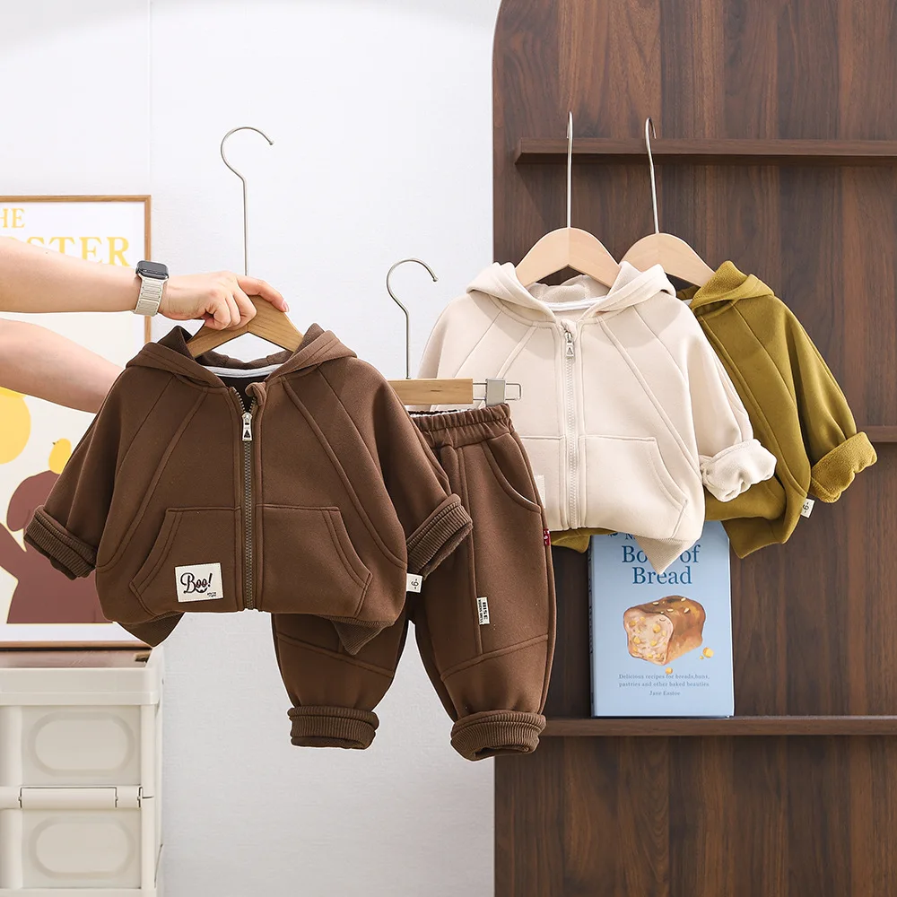

Boys Thick Clothes Sets Winter Children Thick Velvet Coats Hoodies Pants 2pcs Warm Suit For Baby Sports Outfits Kids Tracksuits