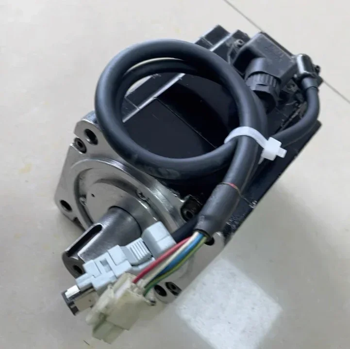 Used 750W servo motor with absolute value: SGMMS-08A3C6S