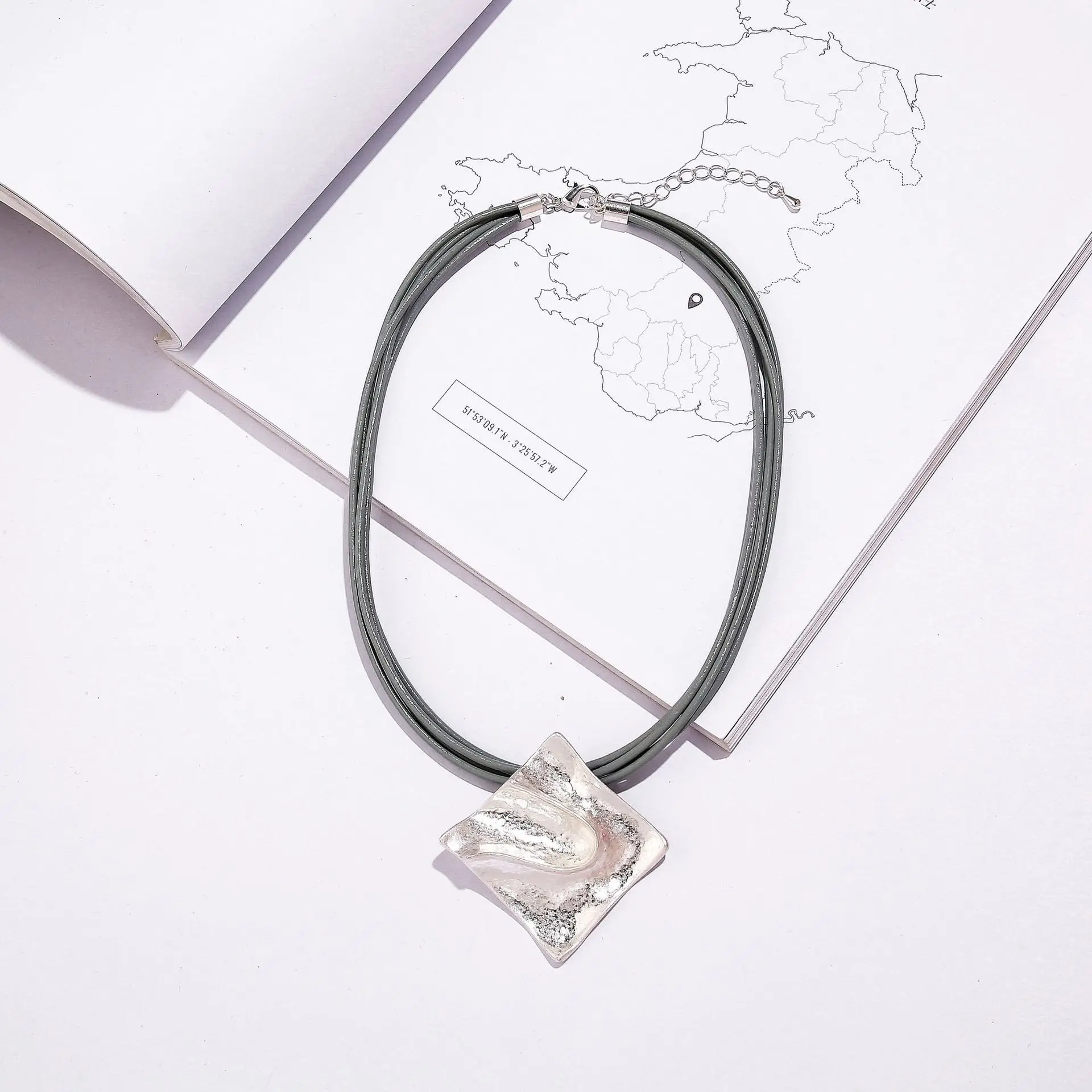 jewelry fashion European and American style atmospheric geometric concave and convex short women's