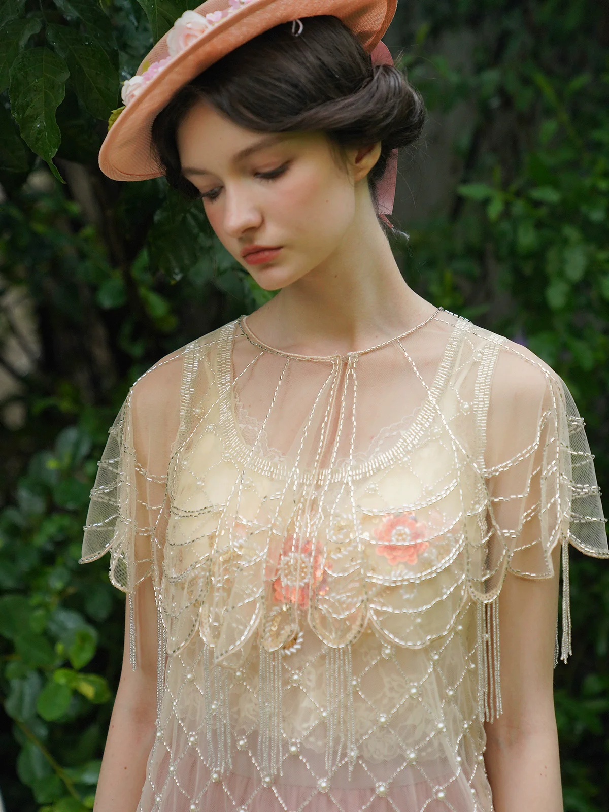 

Spring Summer Women Facial Art Handmade Beaded Flower Grid Lace Net Sparkling French Vintage Style Versatile Blouse/Shirts