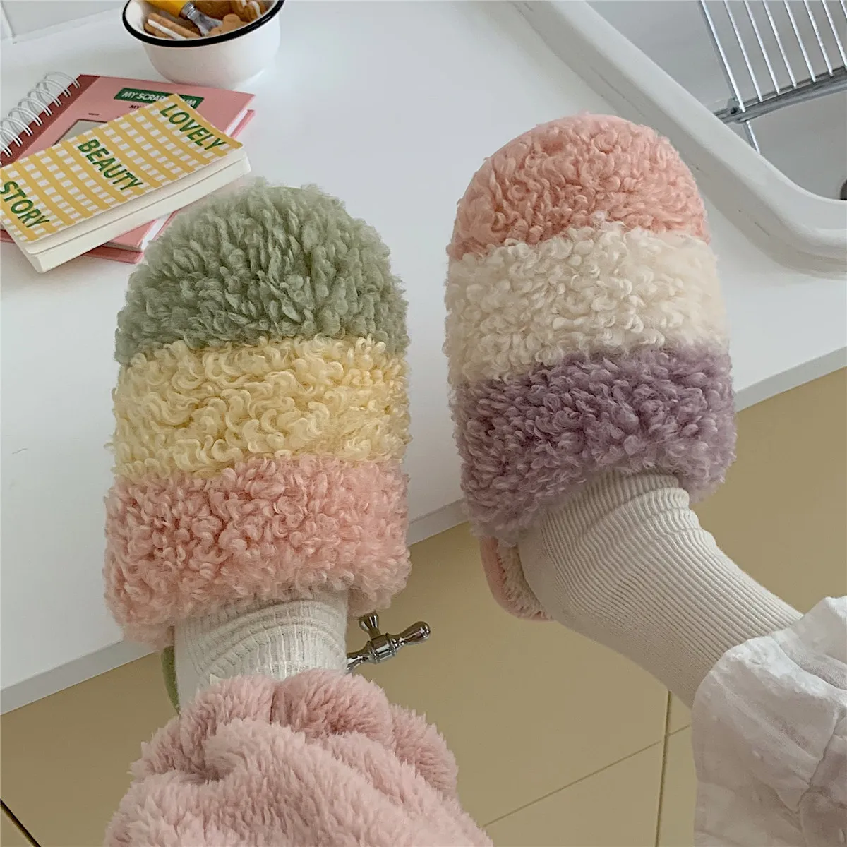 

Female winter cute girl heart indoor rainbow cotton slippers Korean version ins home warm plush shoes