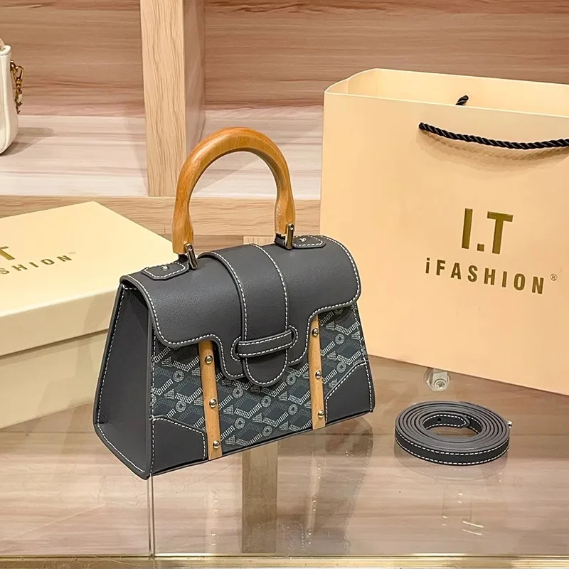 Luxury Brand Retro Vintage Dog Tooth Saigon Handbag with High Texture Fashionable and Casual Diagonal Cross Small Square Bag