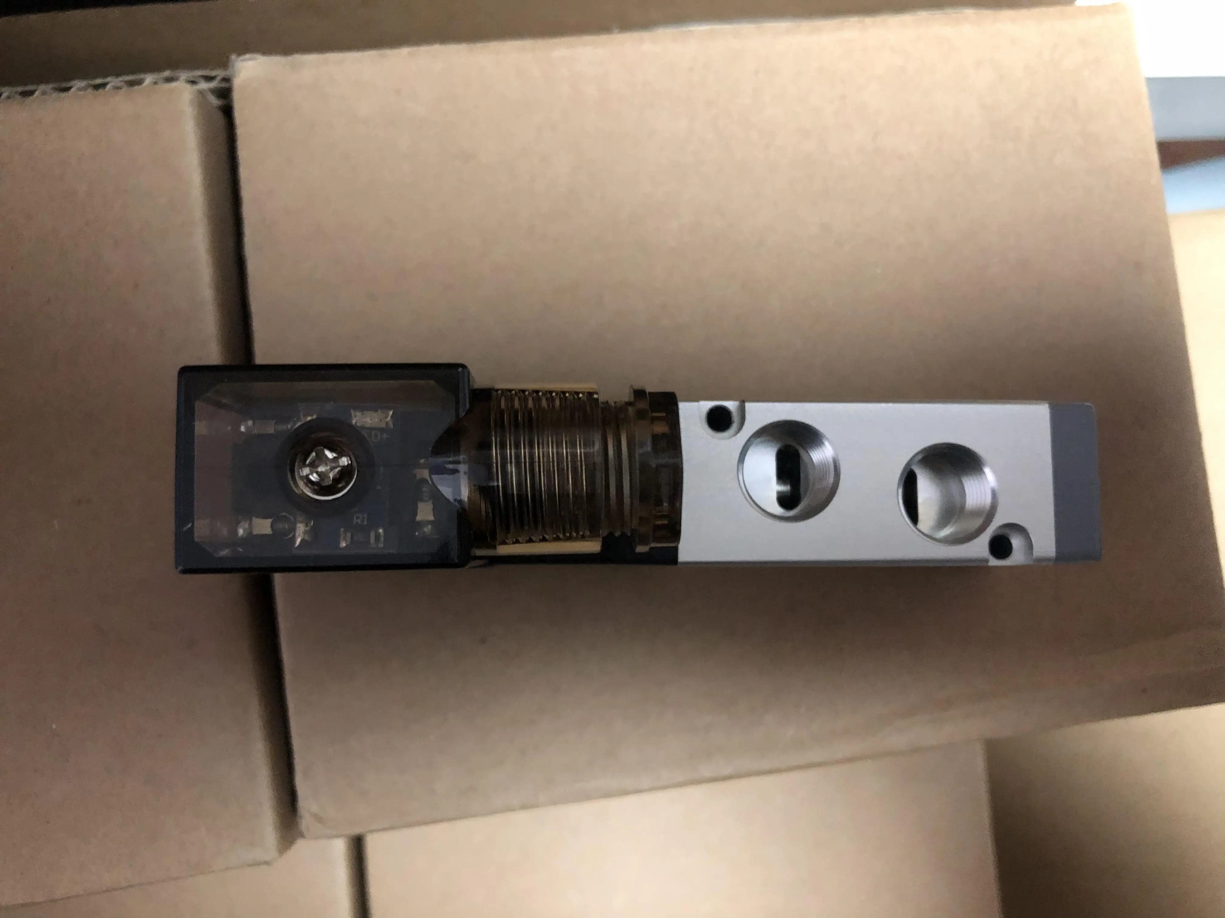 

VCB22B517A-AB213J Electromagnetic Valve VCB22B517A