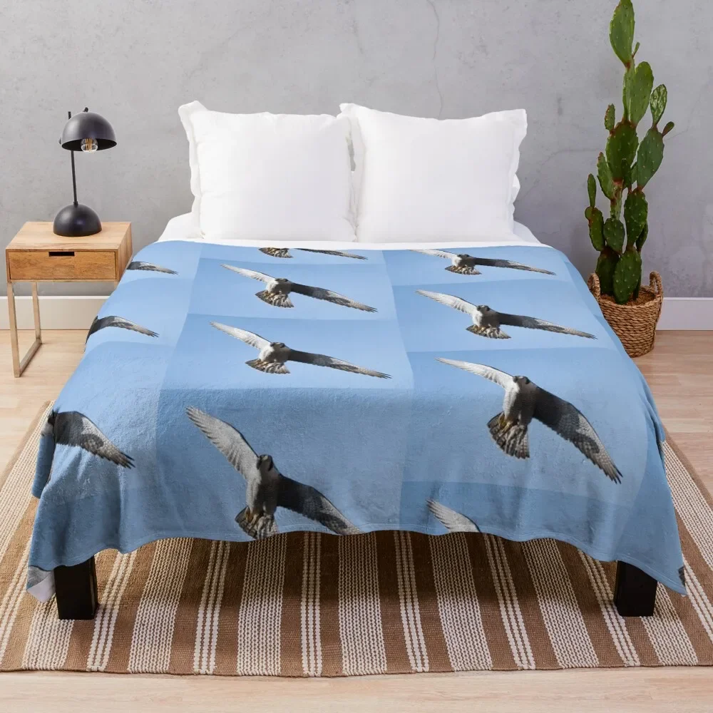 

peregrine falcon Throw Blanket Luxury Throw Decorative Sofas Furry Cute Blankets