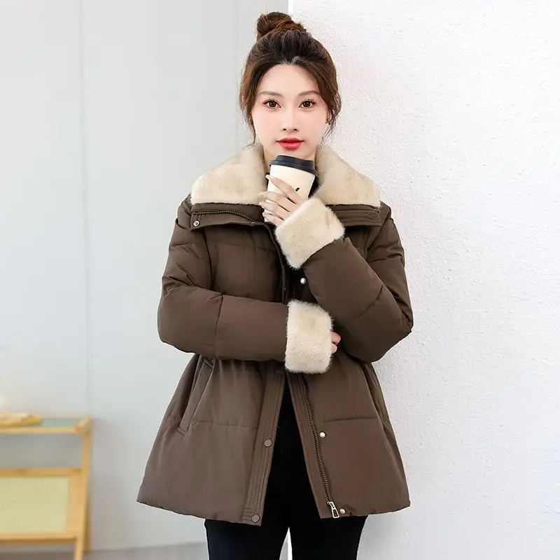 معطف طويل للنساء سترات واقية من الرياح 2026New سترة مبطنة بالقطن ملابس خارجية شتوية للأمهات معطف أنيق للسيدات