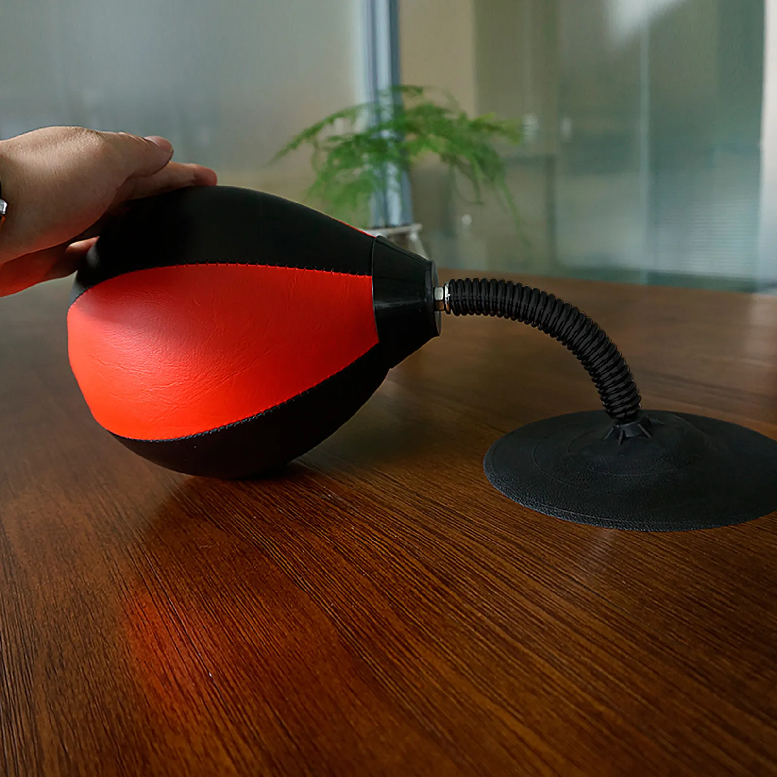 Desktop Small Boxing Speed Ball Suction Cup Punching Bag Stress Reliever Ball High Elasticity Boxing Equipment for Workout