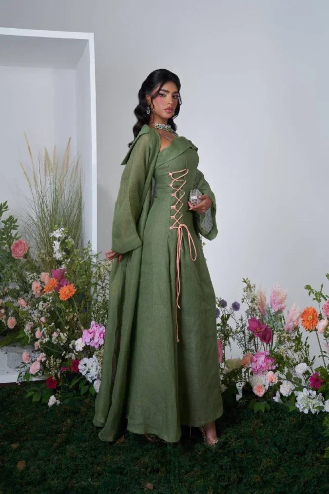 カスタマイズ可能な控えめなオリーブ色のドレスとジャケット、ストラップレスフロントサイドタイのカジュアルドレス、女性用2ピースウェディングゲスト衣装