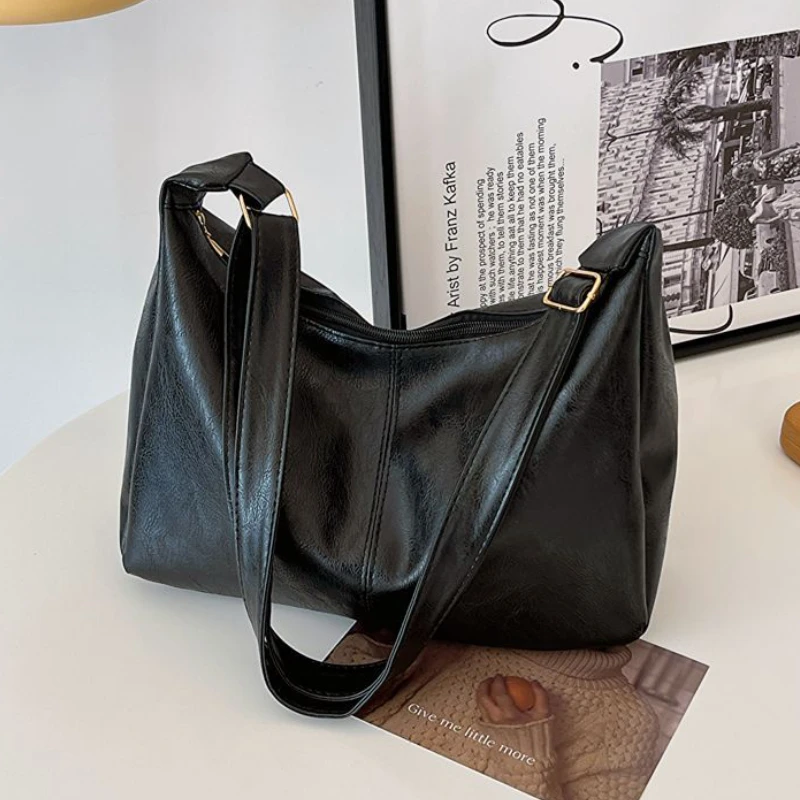 PU-Leder Pendler Mode Vintage Casual Tote Bag Maillard Stilvolle Umhängetaschen für Frauen Textur Große Kapazität Temperament – Detail 11