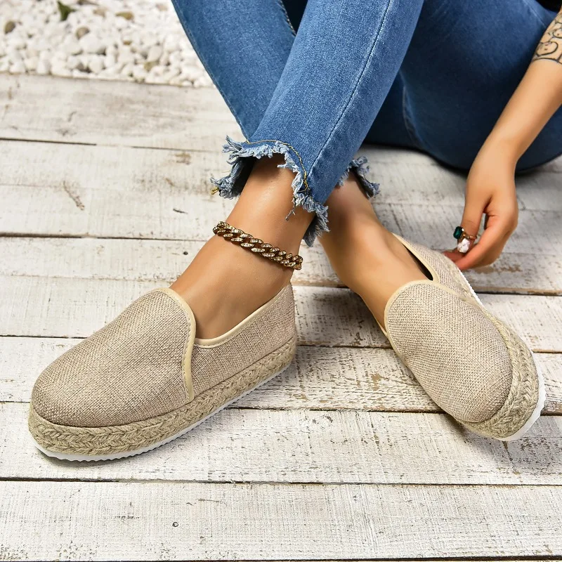 

Linen flat sole, fashionable trendy footwear, suitable for fashion-forward women, loafers, casual slip-ons, shoes, grass weaving