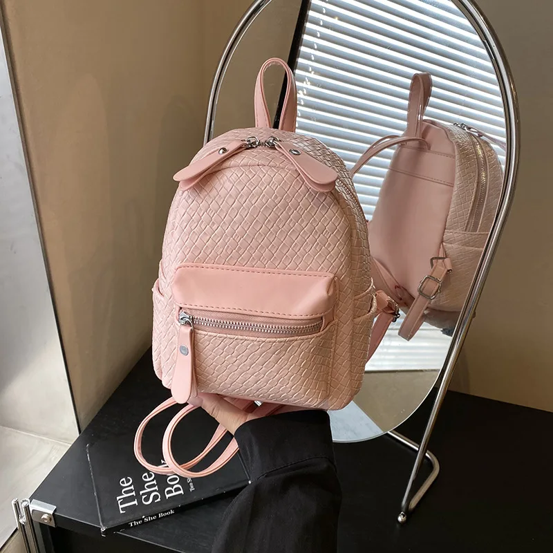 

2025 Spring/Summer! Women's Fashion Leisure Knitted Backpack. Simple, Sweet Design, Perfect for Outings and Trips