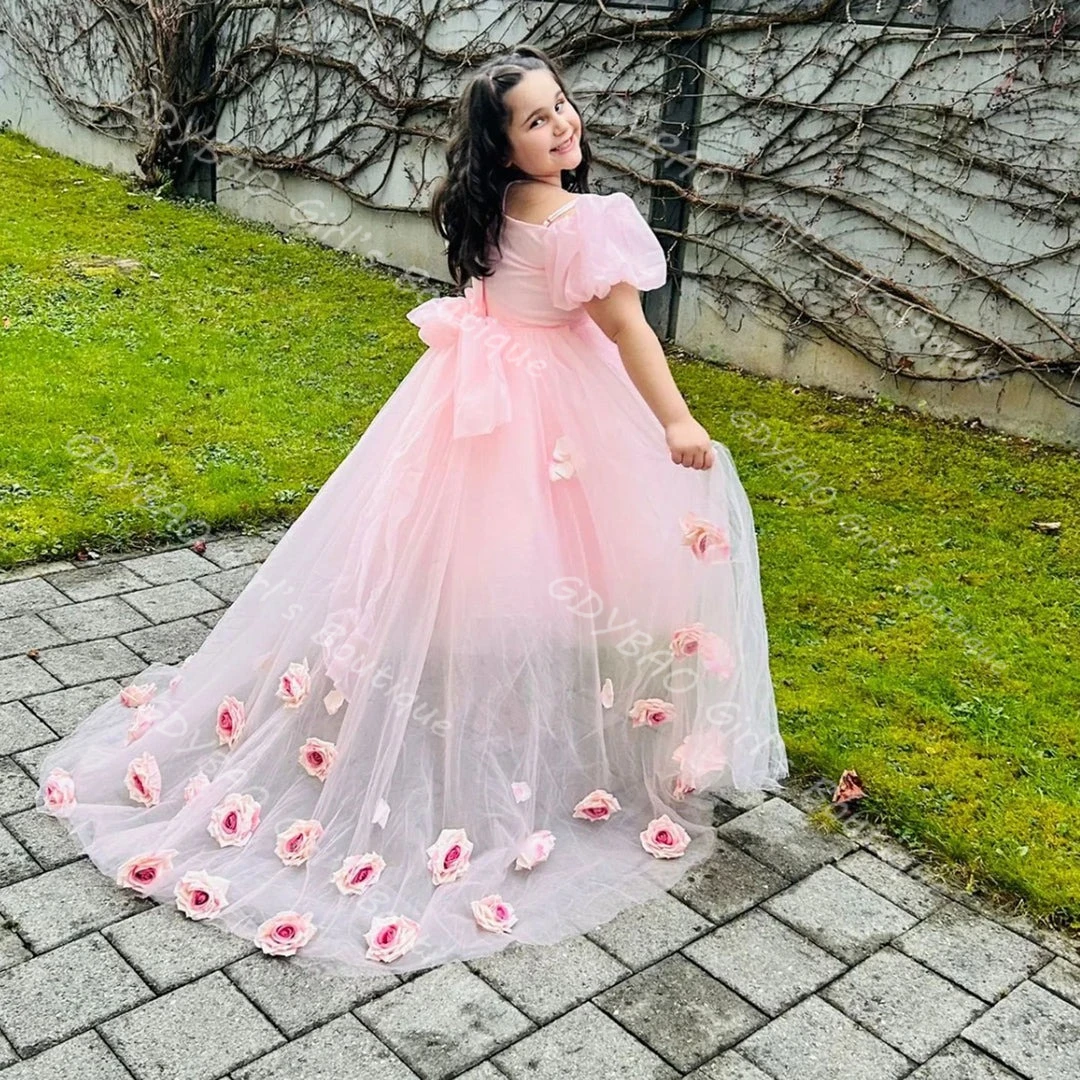 

Girls Pink Tulle Princess Pageant Dress With Train Off Shoulder Puff Sleeves Flower Girl Dress Kids Custom Wedding Party Gown
