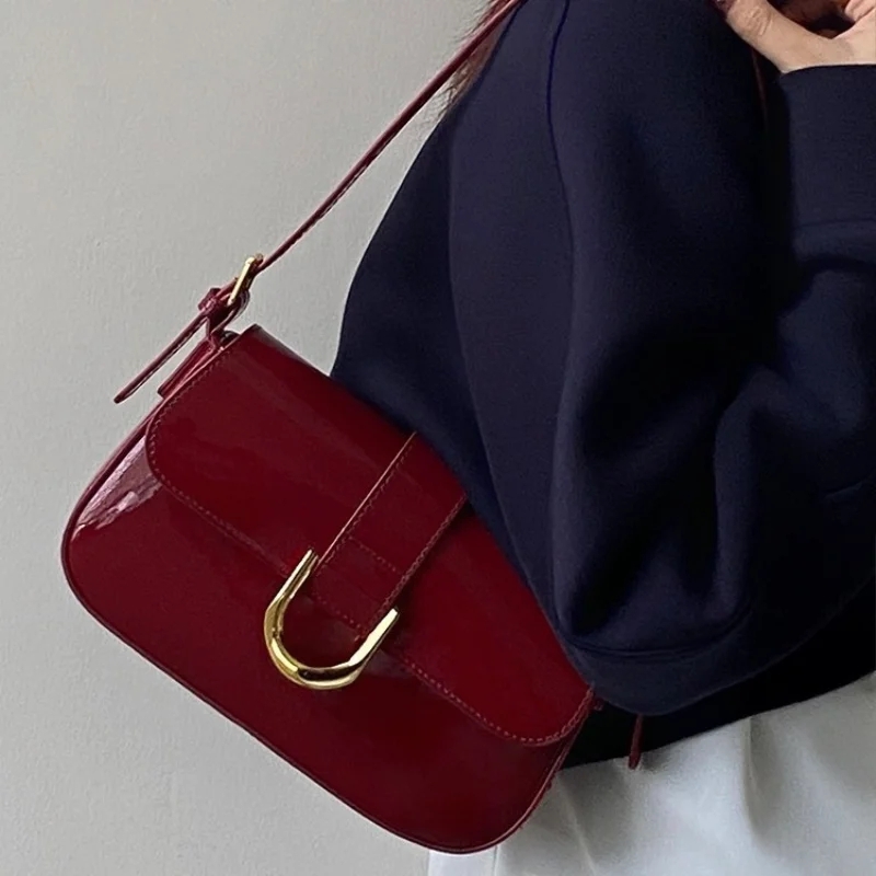 Retro Black PU Leather Shoulder Bags Red Small Underarm Bag Casual Zipper Closure Flap Crossbody Bags Women Handbag Clutch Purse