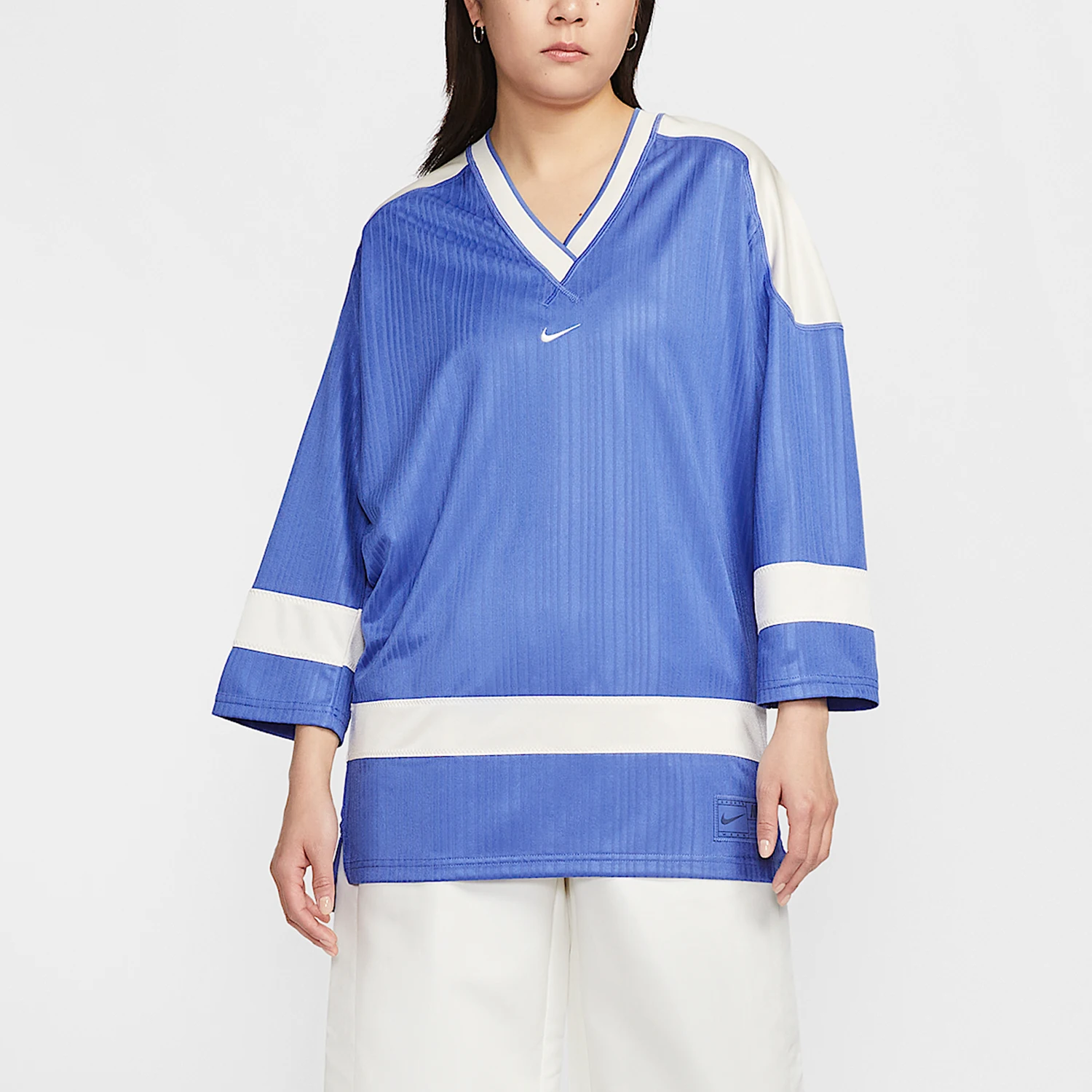 Nike Authentic Sportswear Women's V-neck Embroidered Splicing Long T-shirt IF0320-460