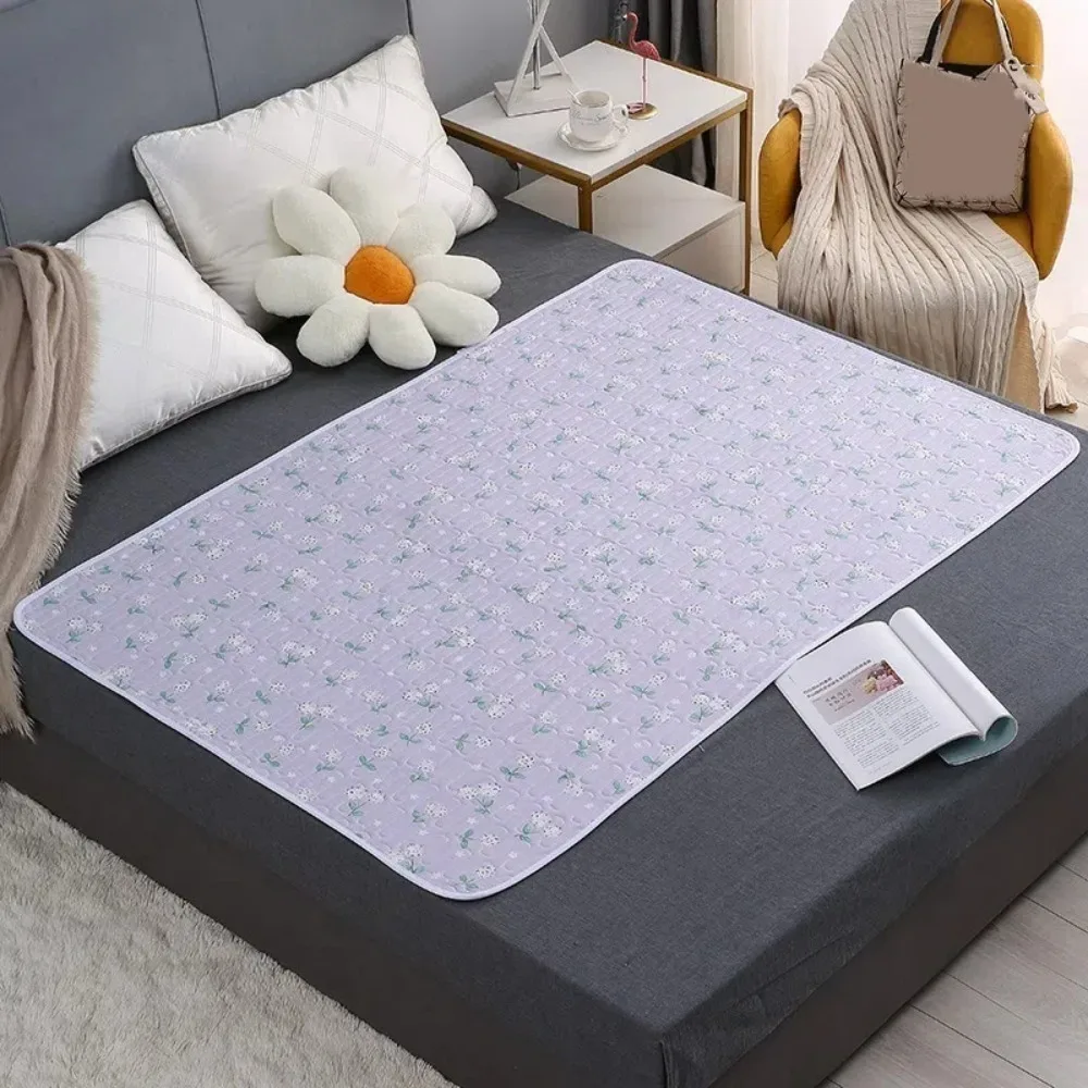 

Soft Waterproof Baby Urine Mat Washable Flower Pattern Baby Sleeping Underpads Breathable Maternity Pad Baby