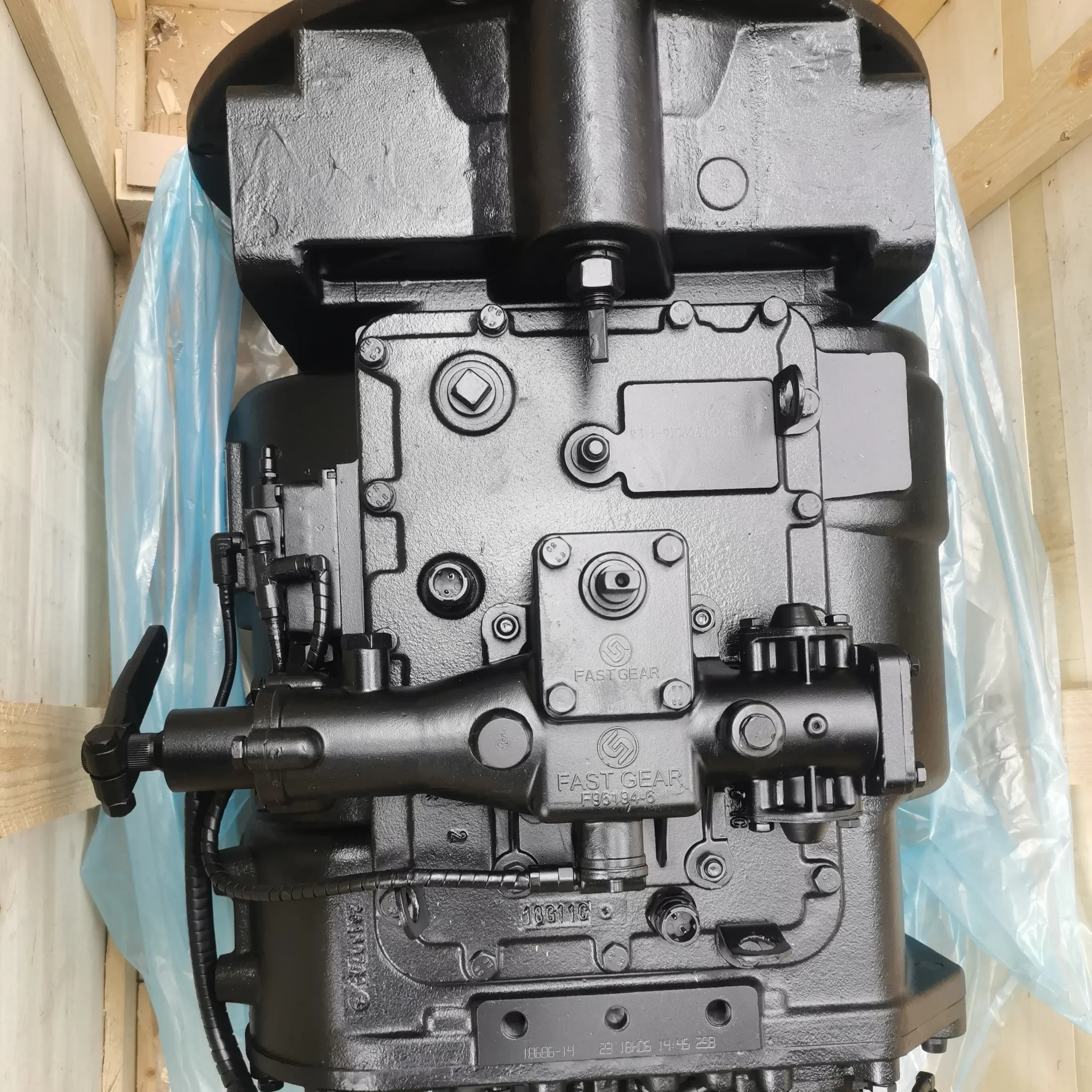Original FAST 9 Speed 9JS119TA Truck Transmission Gearbox Assembly With Synchronizer For Heavy  Commercial Vehicle