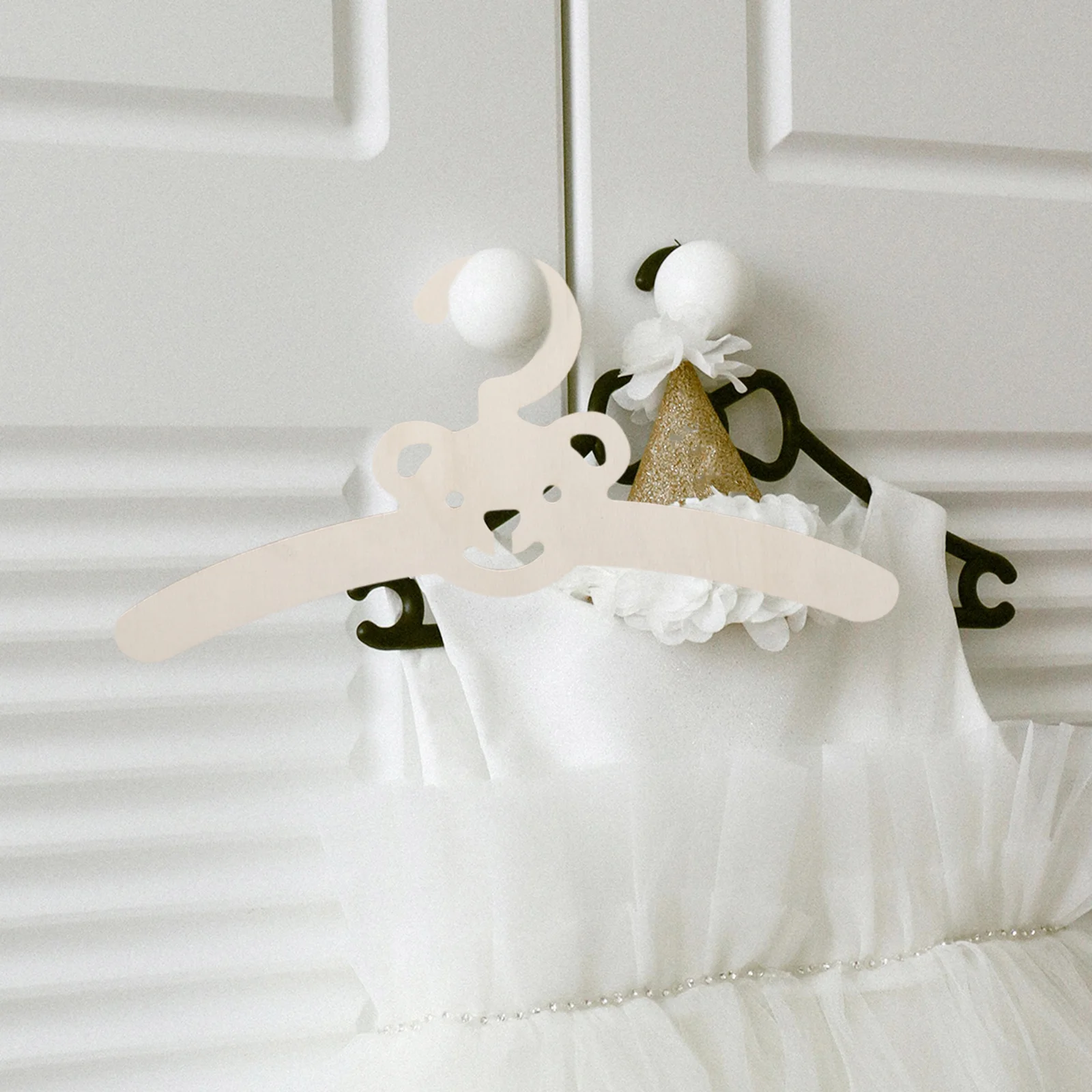 

5pcs Wooden Kids Hangers Spacesaving Childrens Clothing Ivory Baby Coat Closet Decor Infant Clothes Hangers Pants