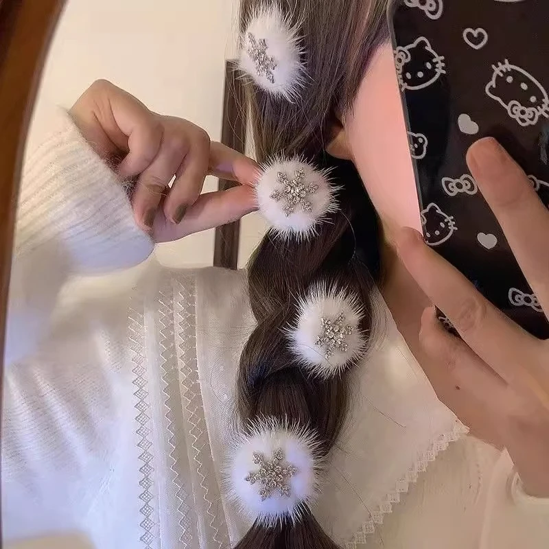 1pair Plush Fur Snowflake Hair Clips for Women Sweet Exquisite Rhinestone Bow Duckbill Pins Fashion Hair Accessories for Girls