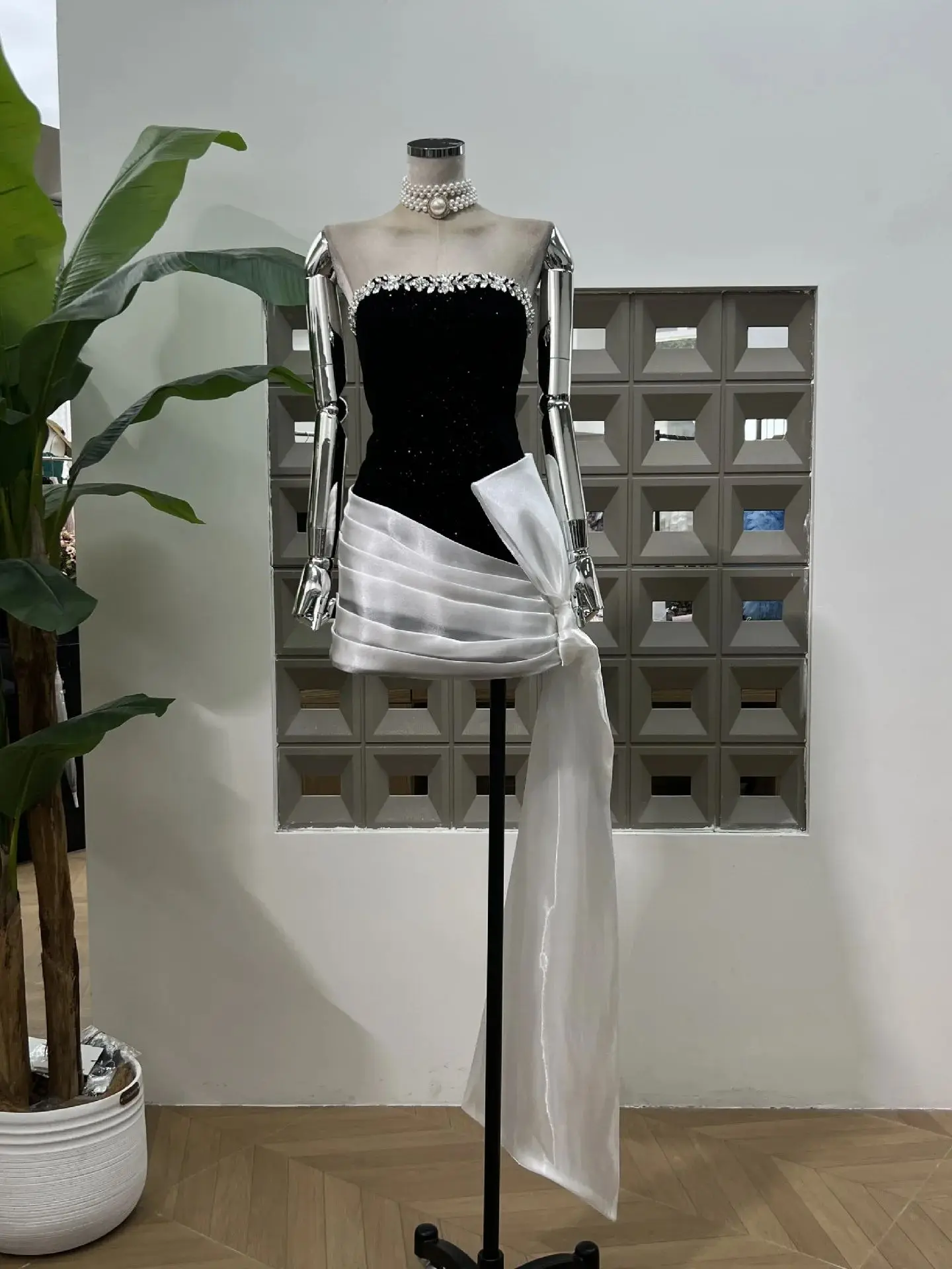 

New Luxury Fashion Women's Mini Dresses Velvet Strapless Sequin Glitter Diamond Corset Club Party Evening Gown Formal Prom Dress