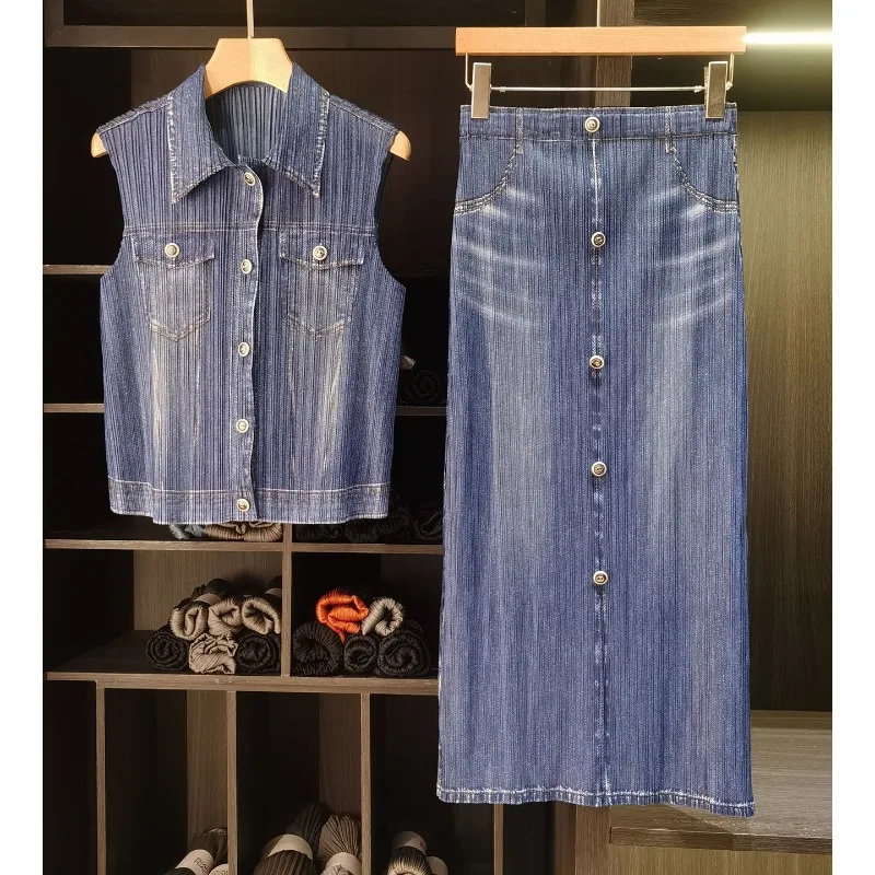 

Miyake Pleated Design Pleats Skirt Set Women 2026 Summer New Imitation Denim Color Lapel Sleeveless Button-Up Top+Straight Skirt