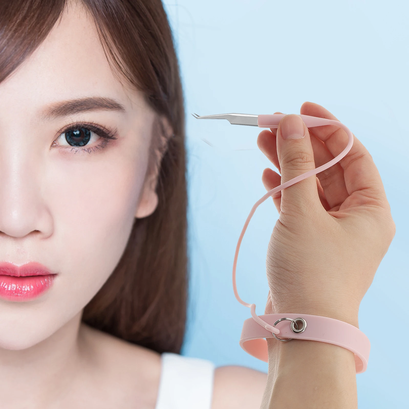 

Compact Eyelash Tweezer Holder Wristband Smooth Polished Surface Good Elasticity for Any Hand Type Lash Extensions