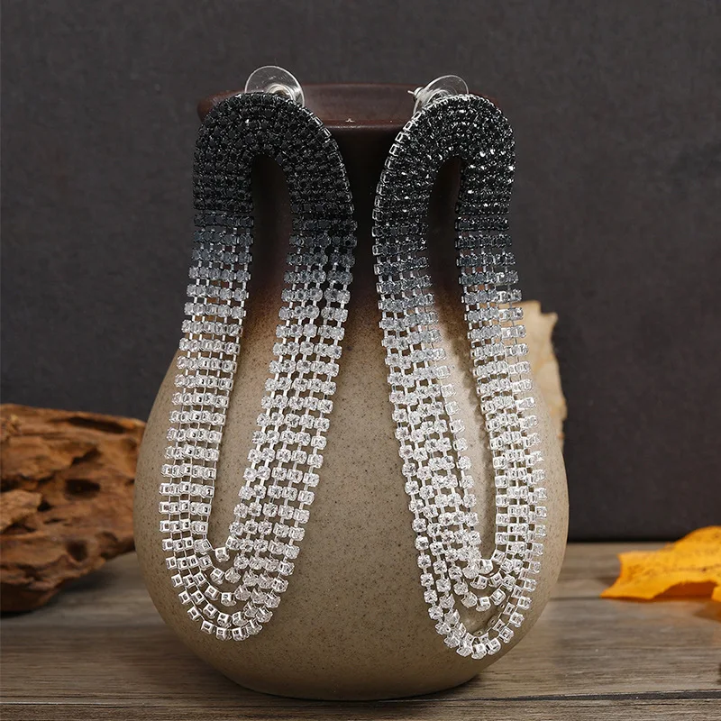 New Trend women\'s Rhinestone Claw Chain Tassel Pendant Earrings Temperament Dinner Party Earrings Jewelry