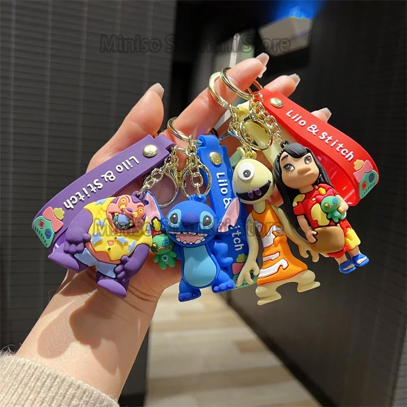 Cute cartoon Stitch family keychain Cute Stitch family keychain Dancer men and women charter car key pendant wholesale Keyring