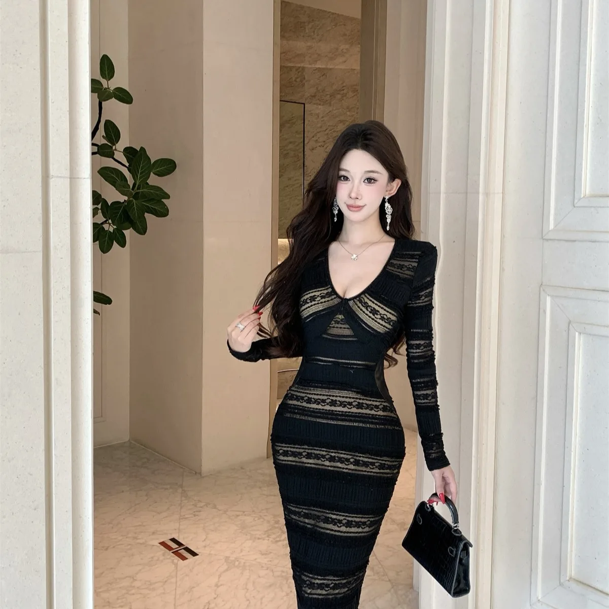 

Новинка! Женское облегающее платье Pure Desire с кружевными вставками и вырезами, длинный рукав, средняя длина, осень-зима, уличный стиль, модное.