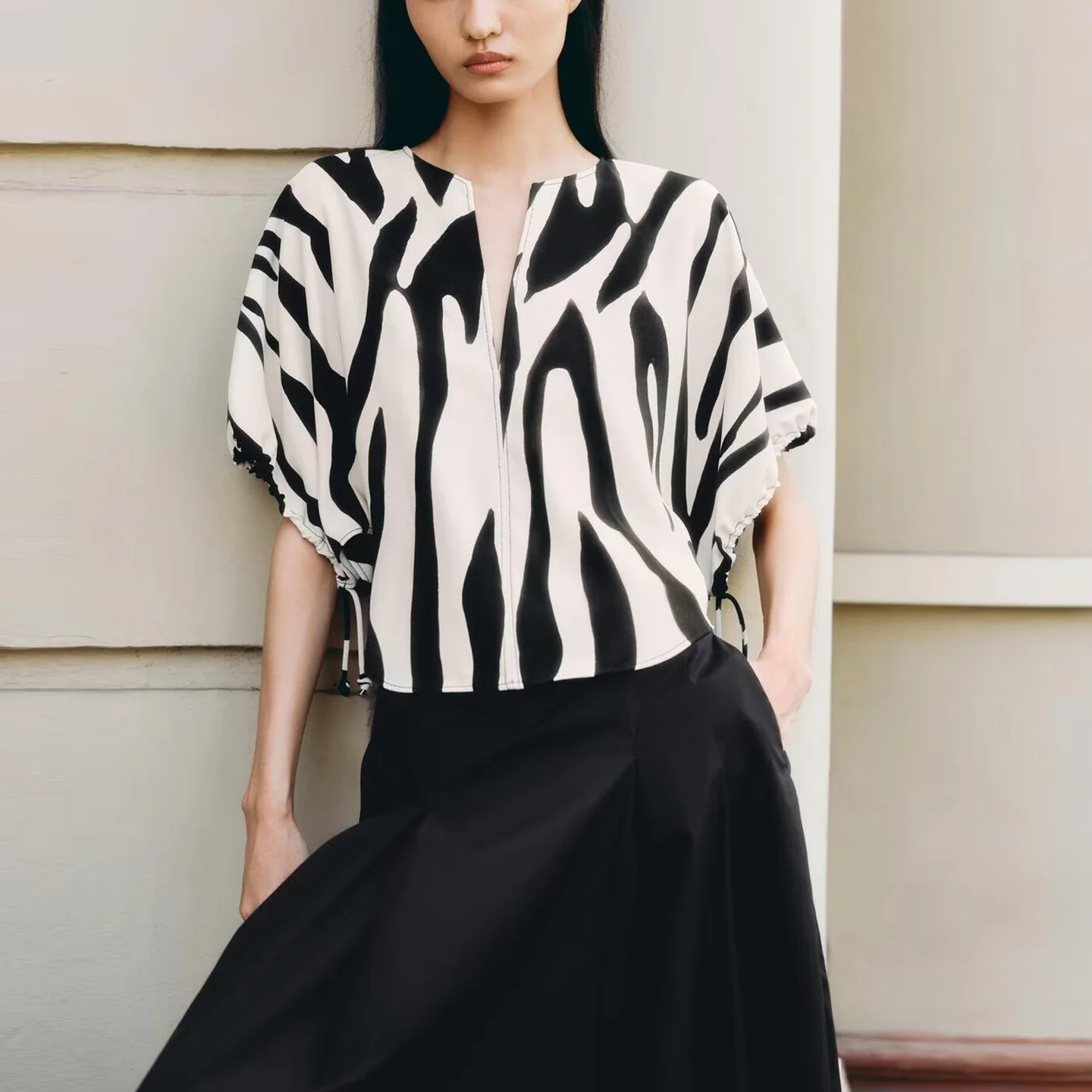 Z Top con estampado animal Faion para mujer, diseño de estampado versátil personal, corte holgado, ort Sve irt, otoño 2025