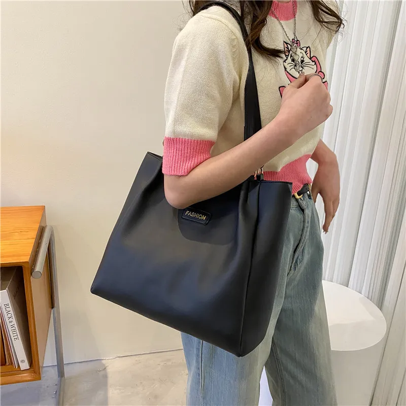 TRAVEASY Summer Large Capacity PU Leather Tote Bags for Women Fashion Zipper Female Shoulder Bags Casual Vintage ladies Hand Bag