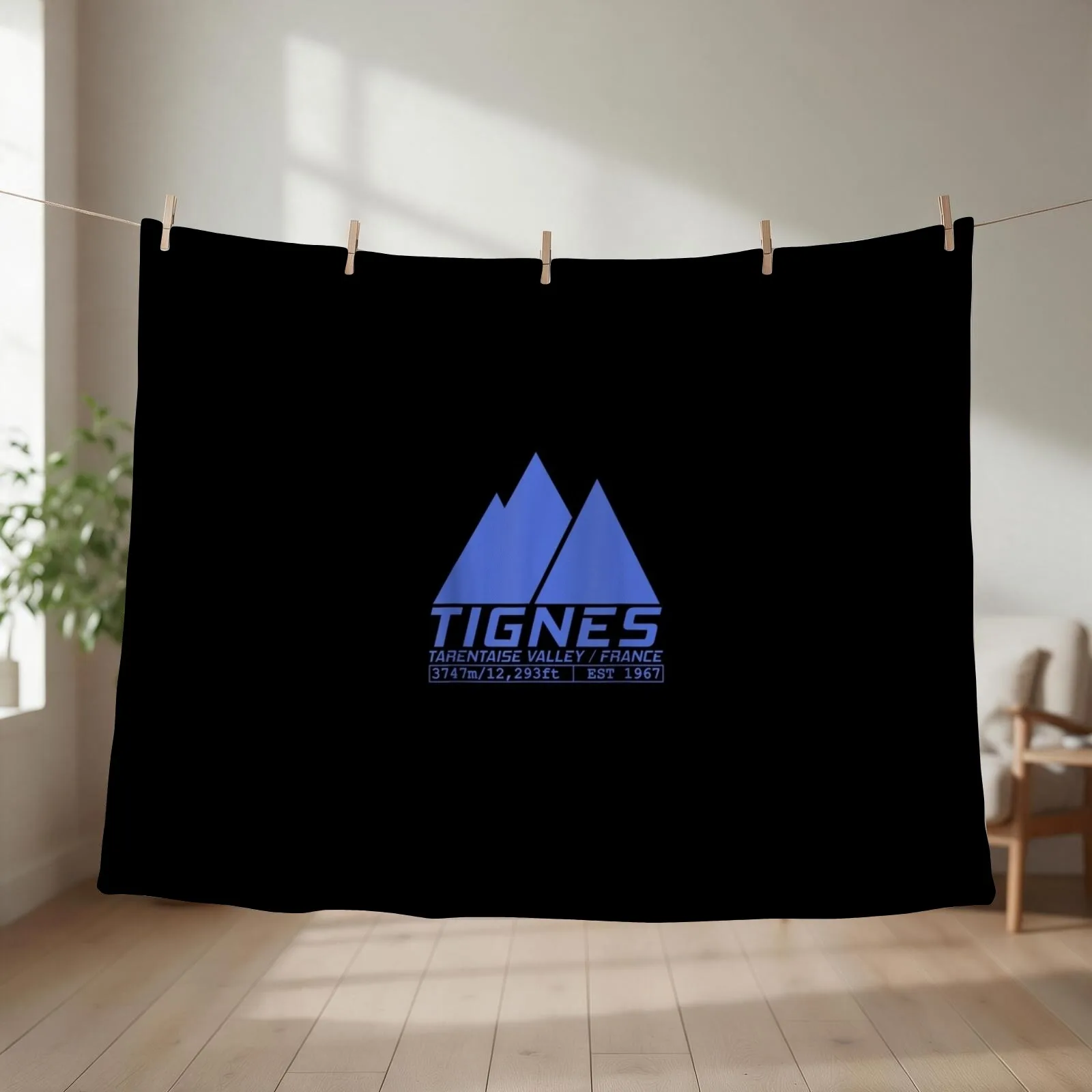 Tignes Espace Killy France Skiing French Ski Resort Throw Blanket couch cozy soft plush fuzzy picnic outdoor blanket