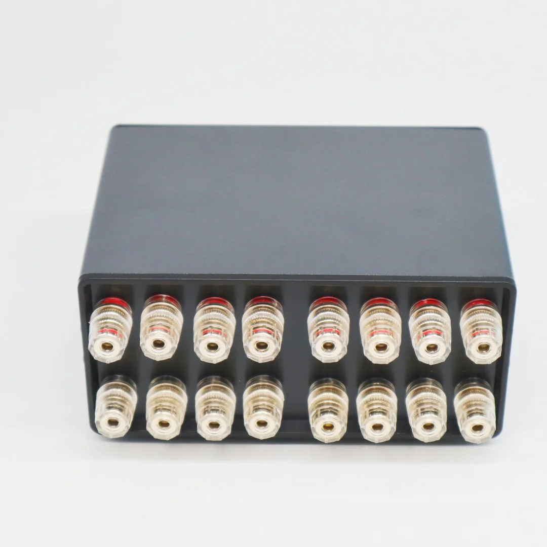 2-IN-2-OUT Power Amplifier / Speaker Switcher Box Stereo Audio A/B Selector Splitter