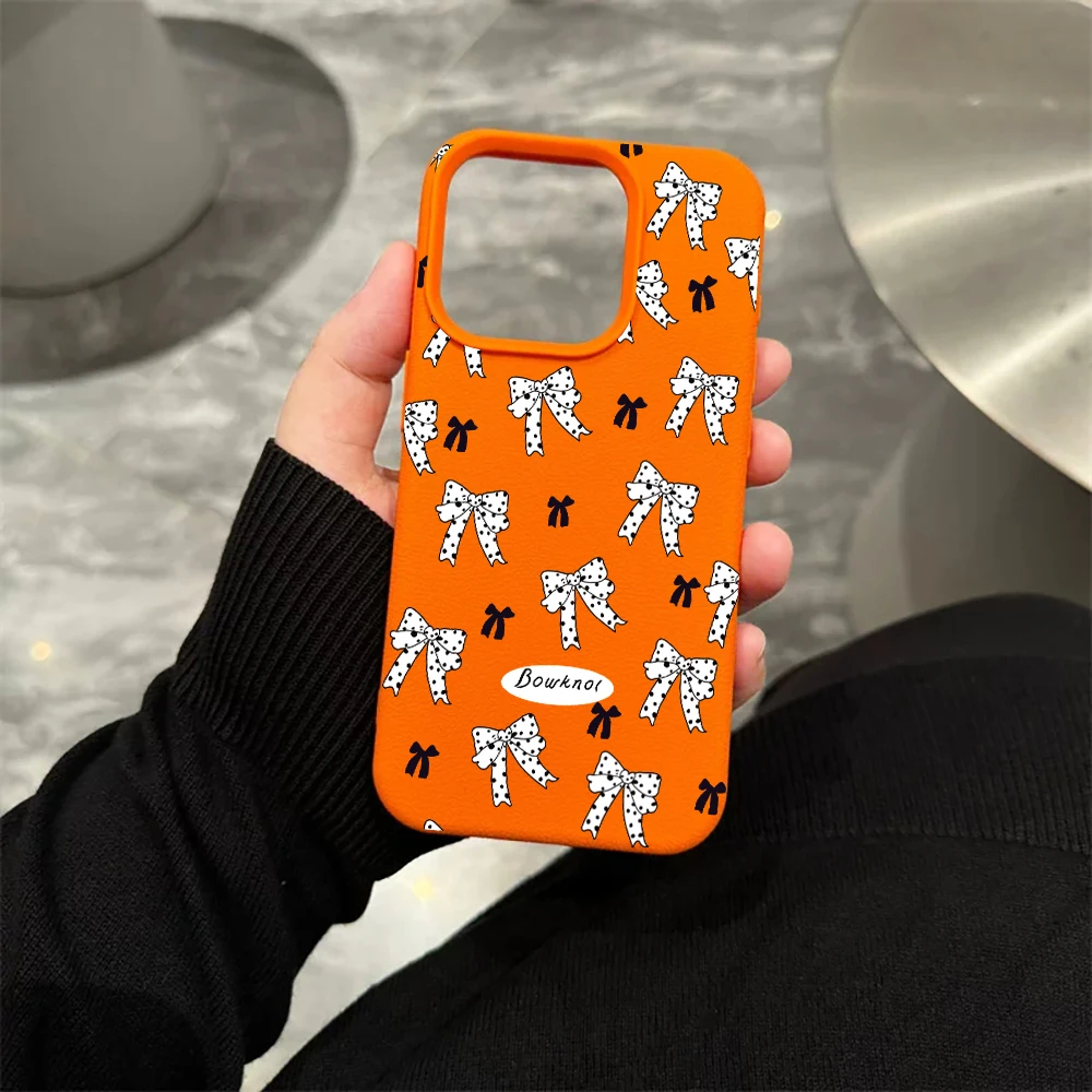 Große Kleine Schleifen Handyhülle für iPhone 17 16 15 14 13 12 11 Pro Max 16 15 14 Plus 17 16 15 14 13 12 Pro 17Air Silikon Matte Hülle – Detail 6