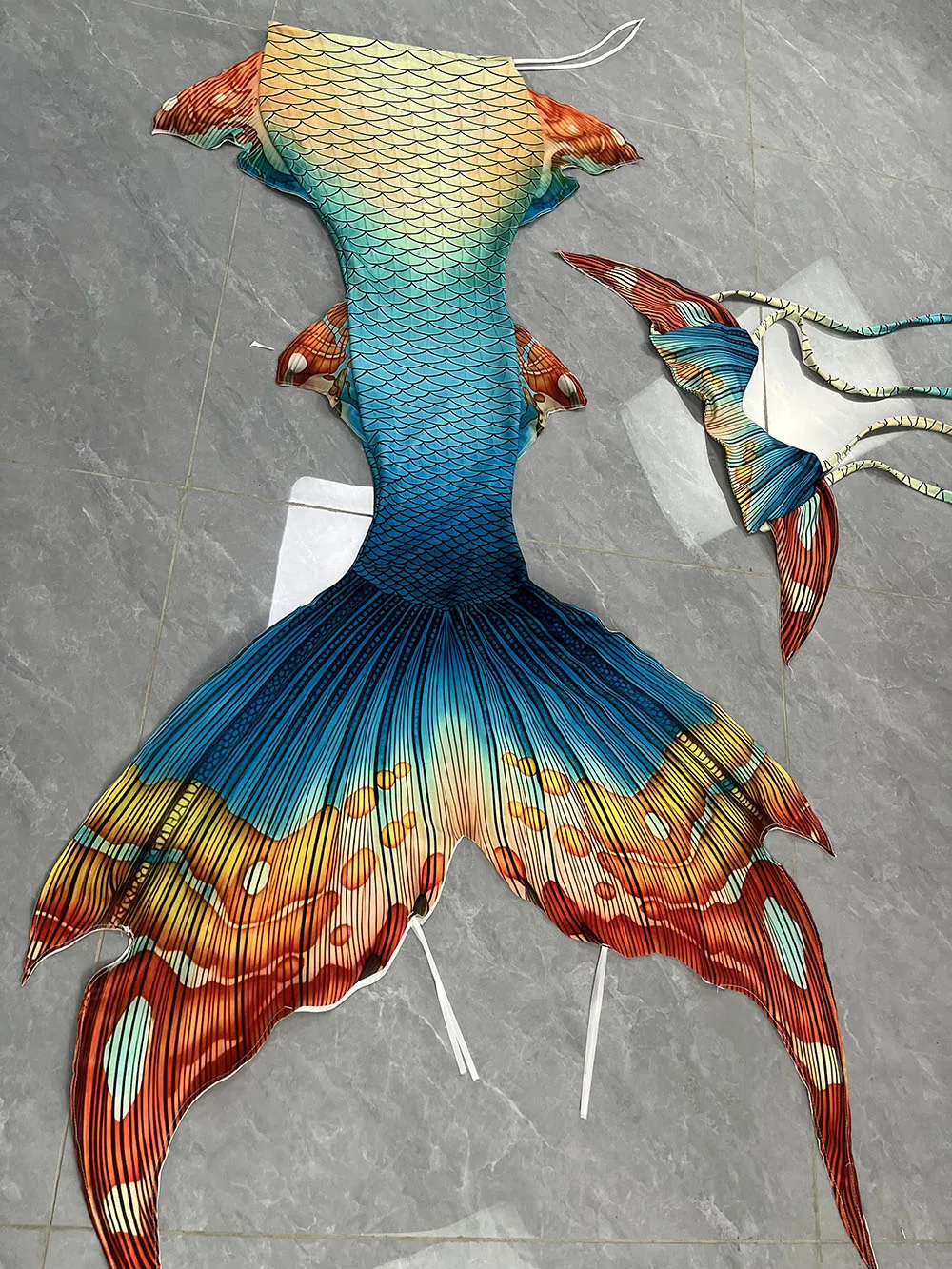 نمط جديد حورية البحر ذيل حورية البحر زعانف حوض السمك حورية البحر أداء الغوص ملابس السباحة الكبار الأطفال حورية البحر ذيل مصممة