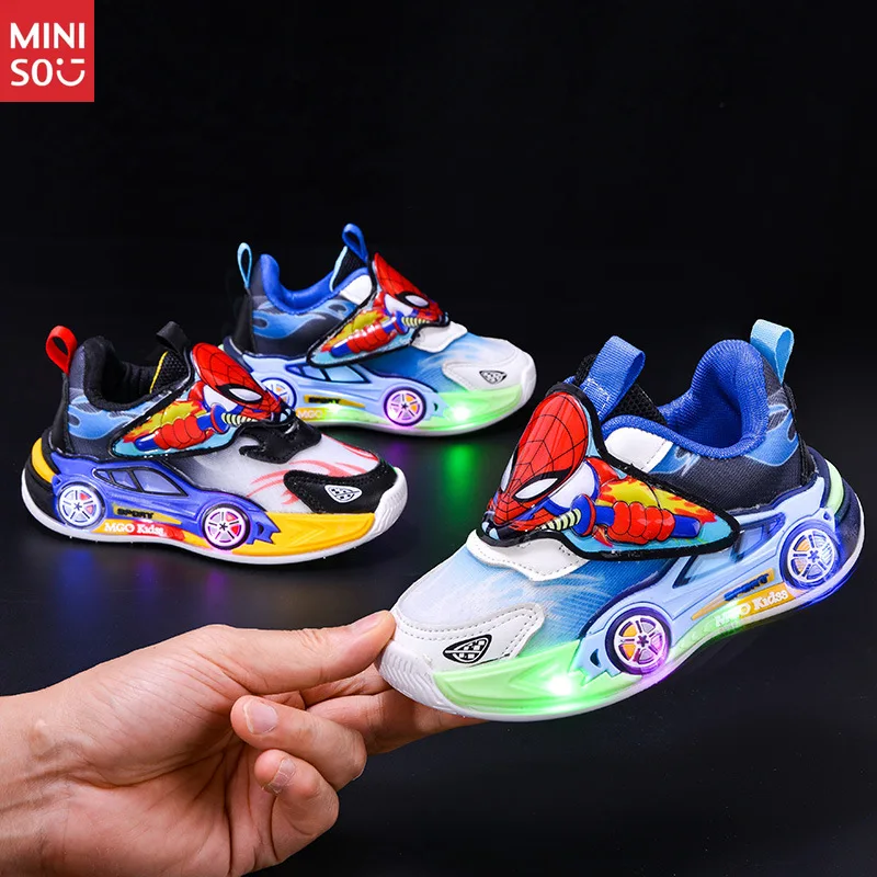 

Кроссовки Miniso для мальчиков с подсветкой и дизайном автомобиля, удобные кроссовки со светодиодной подсветкой для детей, весенне-осенняя мода